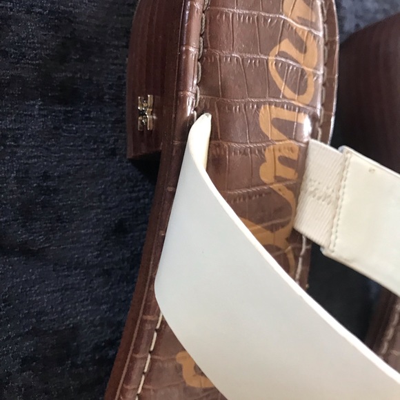 Sam Edelman Jaynee T-Strap Heel Sandals - Picture 10 of 16